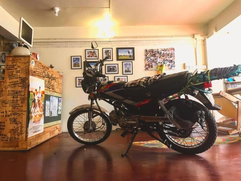 Oldie And Sleepy Hostel Udon Thani Exterior foto