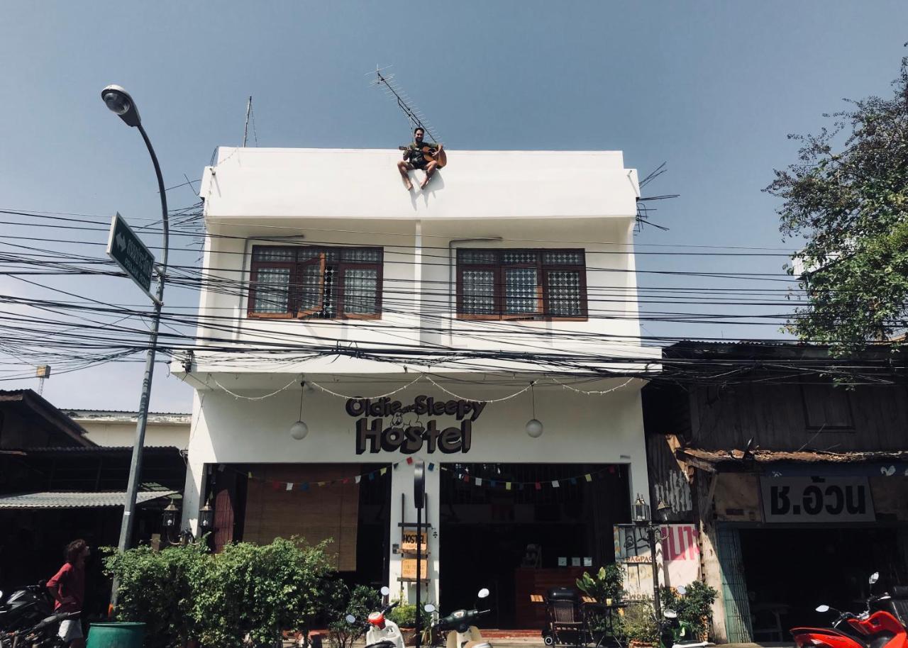 Oldie And Sleepy Hostel Udon Thani Exterior foto